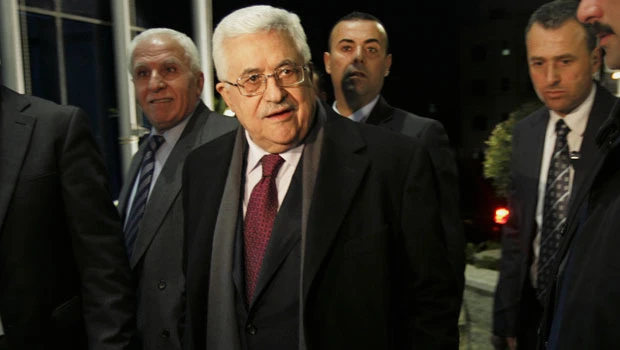 Abbas: Draw up constitution of future state