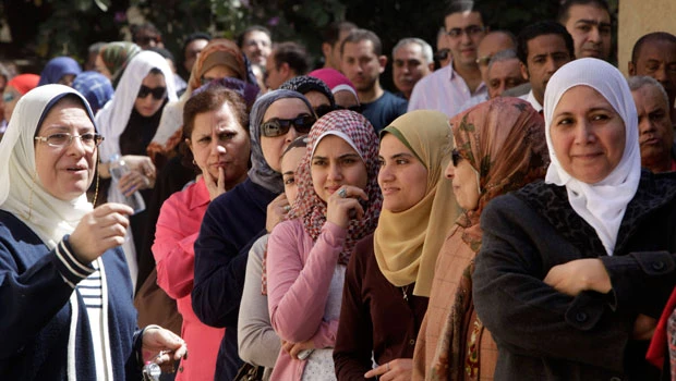 Egyptians vote in major test of shift to democracy