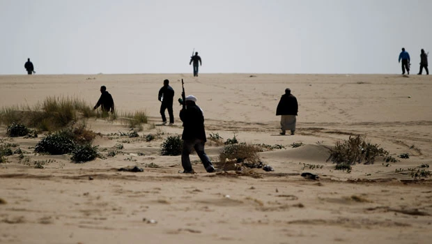 Libyan volunteers eager to fight Qaddafi
