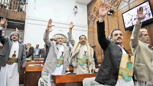 Yemeni parliament gives Saleh emergency powers