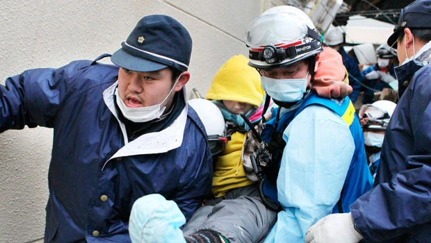 Trapped tsunami victims ate yoghurt to stay alive