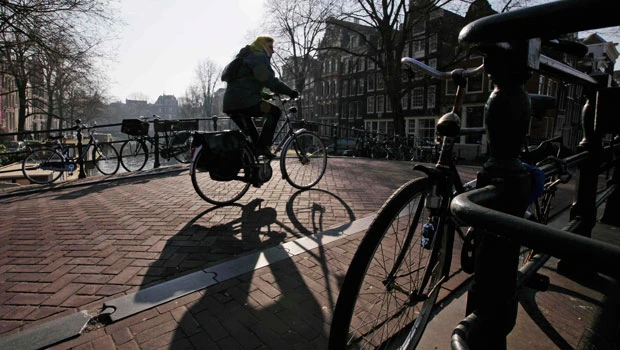 Biking in Amsterdam: They make it look so easy