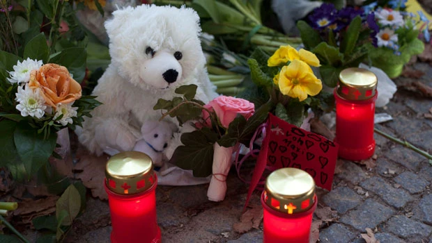 Fans mourn Knut’s death at Berlin zoo