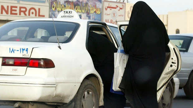 Taxi firms have a hard time hiring Saudi drivers
