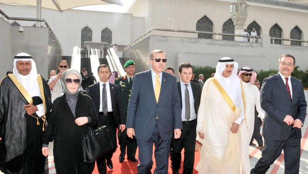 Erdogan gets doctorate degree from Umm Al-Qura