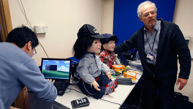 Kaspar the friendly robot helps autistic kids