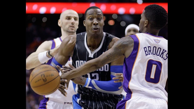 Howard, Magic end long drought in Phoenix