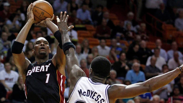 Heat avenge loss to NBA-leading Spurs