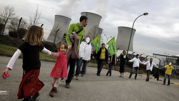 Europe dubs Japan’s N-crisis ‘apocalypse’