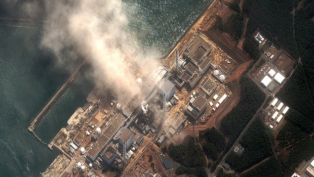 Radiation level soars after Japan nuke plant fire