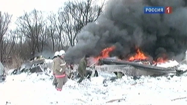Russian airliner crashes during test, killing 6