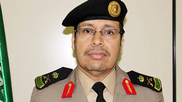 Prince Salman decorates Al-Sudais with new rank
