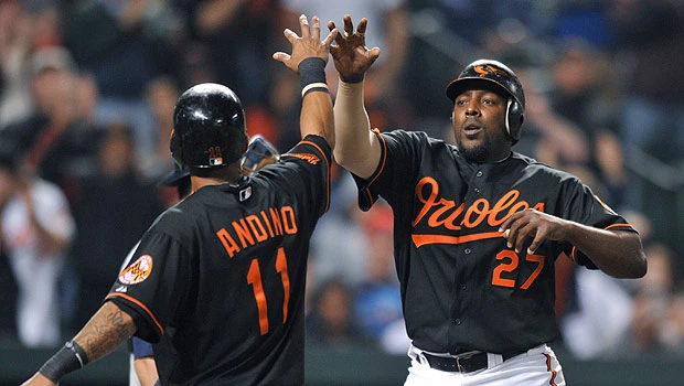 Orioles blank Twins 11-0 to snap losing streak