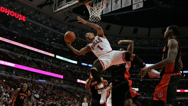 Bulls continue charge toward top seed