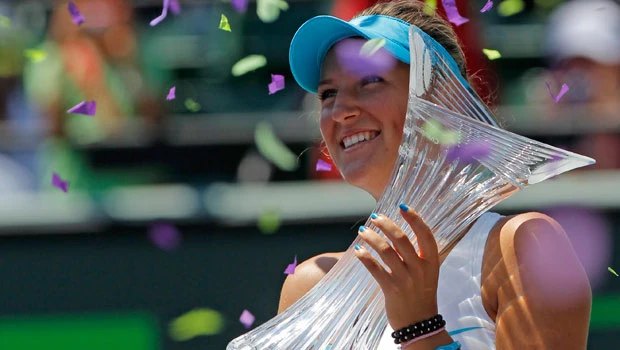 Sense of perspective improves Azarenka's prospects