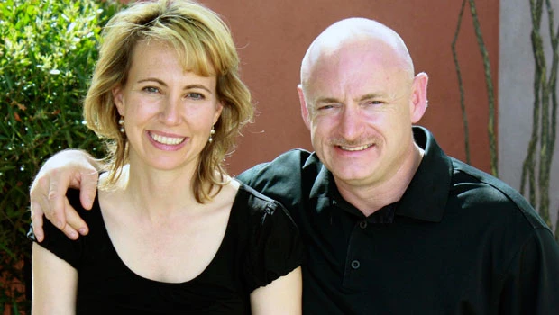 Husband: Giffords cleared to attend shuttle launch