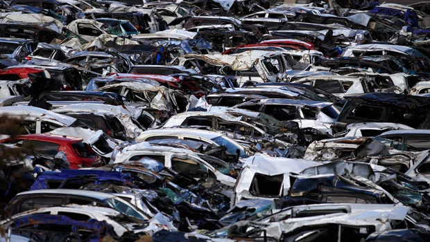 Toyota warns US dealers of summer car shortages