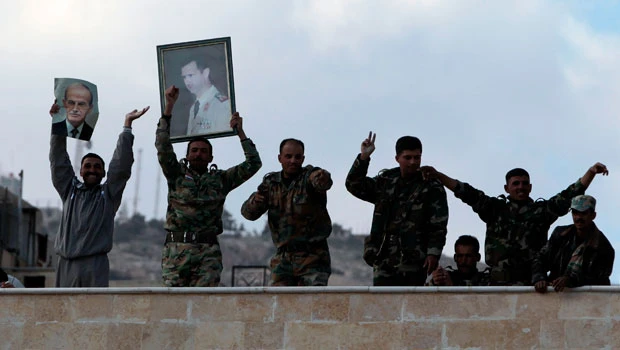 Assad holds Syria army despite religious divide