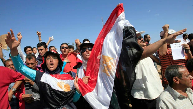 Mubarak, 3 others, detained for graft investigation