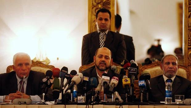 Fatah, Hamas in power-sharing deal