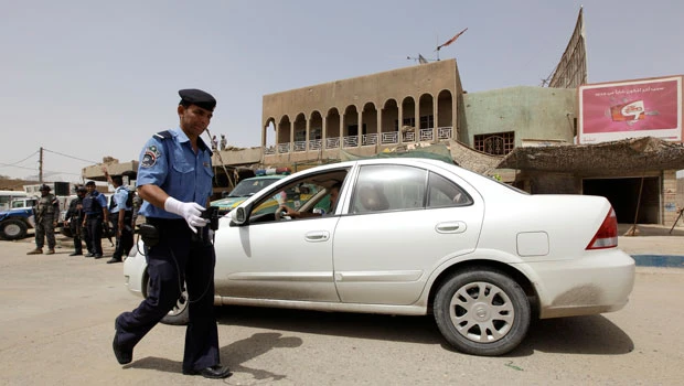 Gunmen kill Iraqi family of 4 in Baghdad home