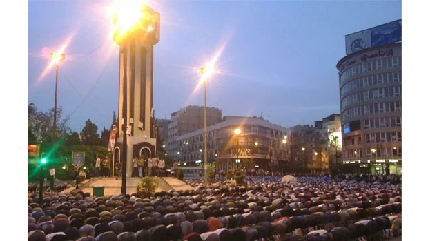 Draconian law lifted as Syria protests continue