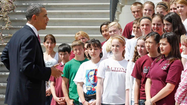 Obama surprises Colorado students during DC trip