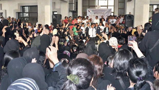 Binay wants rules that triggered ban on Filipino maids relaxed