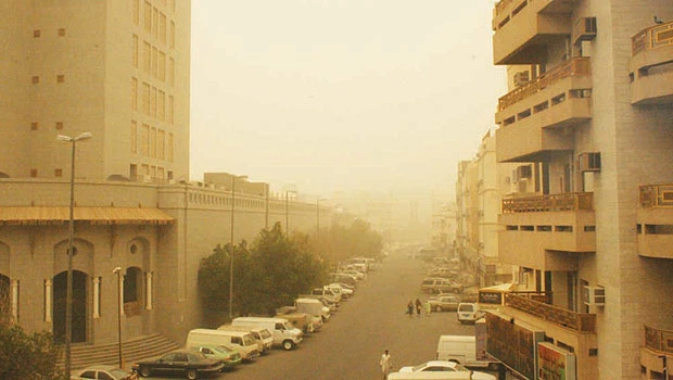 Massive sandstorm strikes Madinah