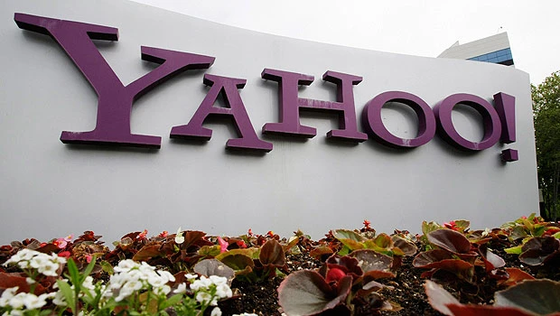 Yahoo Q1 results top analyst views