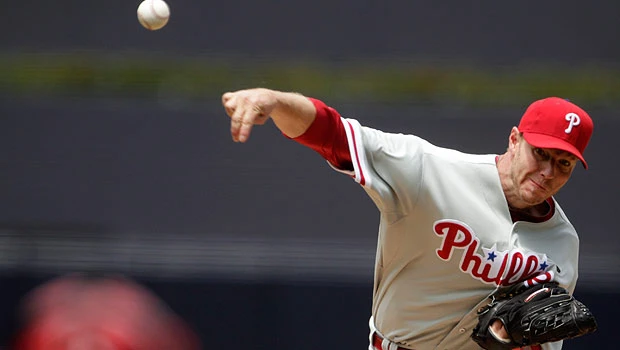 Halladay stars as Phillies whip Padres 3-1