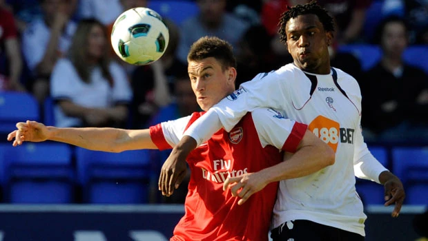 Arsenal title dream shattered at Bolton