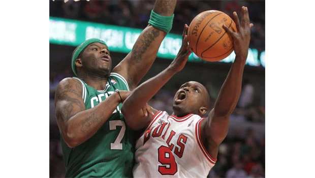 Bulls beat Celtics, have top seed in the bag