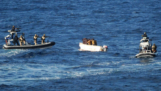 Dutch marines kill 2 pirates off Somali coast