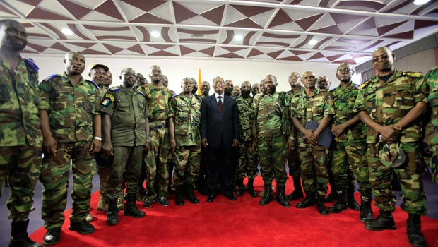 Ivory Coast generals pledge loyalty to Ouattara