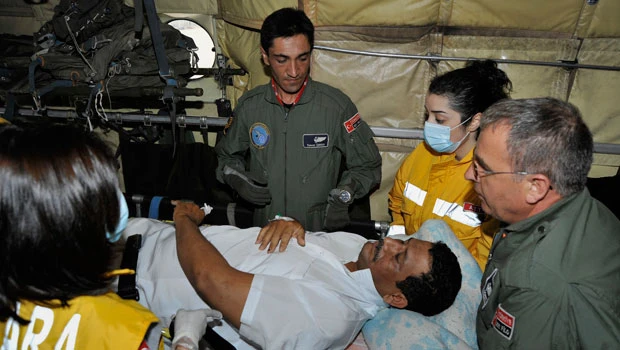 NATO keeps pressure on Libya despite Qaddafi tactic
