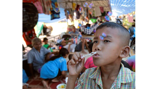 Thai, Cambodia cease-fire breaks; toll rises to 16