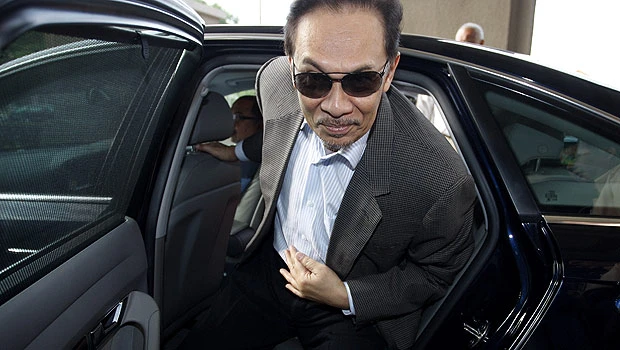 Malaysia’s Anwar seeks acquittal in sodomy trial