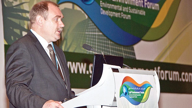 Solar, not nuclear, power gets the vote of delegates at environment forum