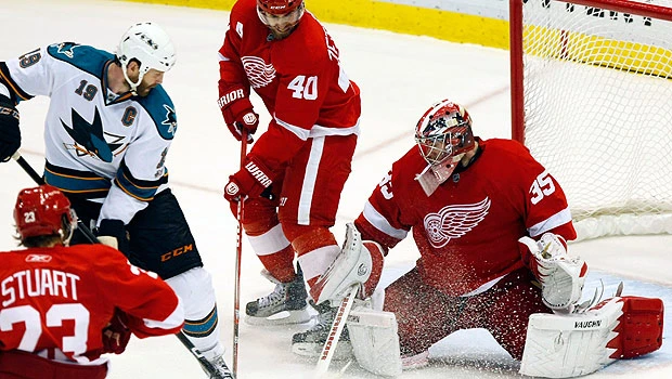 Red Wings triumph to force Game 7