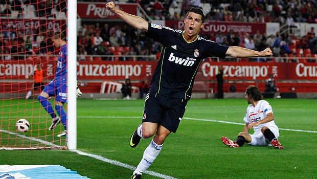 Ronaldo scores 4 as Real Madrid routs Sevilla