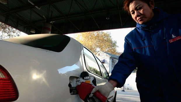 OPEC sees enough oil supply, holds demand view