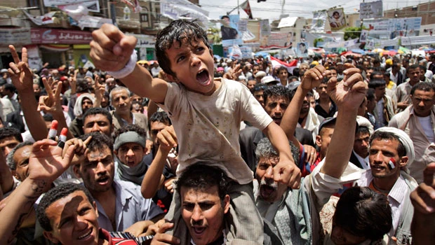 Yemen jets bomb anti-Saleh tribal areas — tribesmen