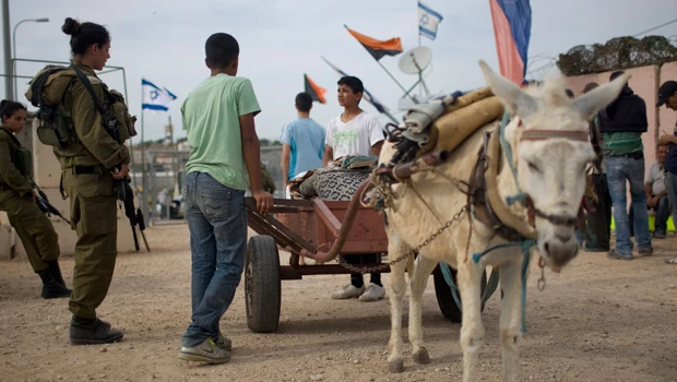 Palestinians say Netanyahu peace outline unacceptable