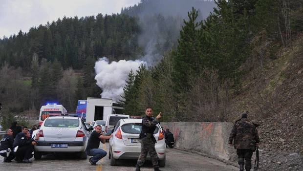 Turkey PM says policeman killed in attack