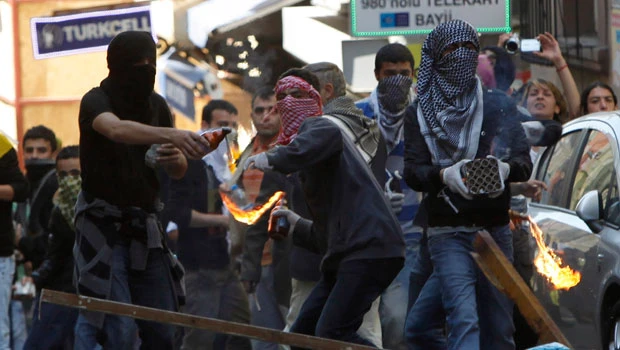 Kurds protest killing of 12 Kurdish rebels