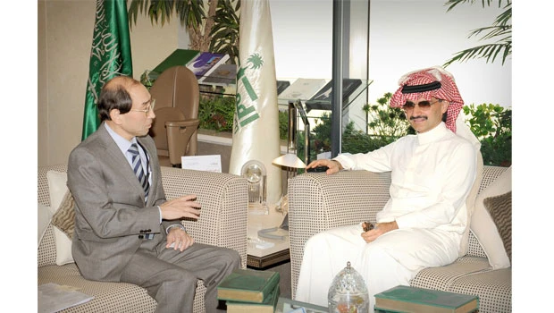 Alwaleed helps Japan quake victims