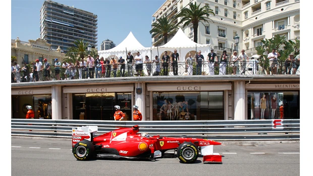 Alonso puts Ferrari on top in Monaco
