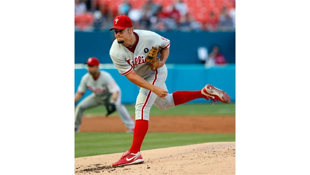 Blanton makes winning return for Phillies