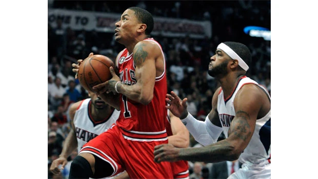 Rose leads Bulls to rout of Hawks; Mavs grab 3-0 lead